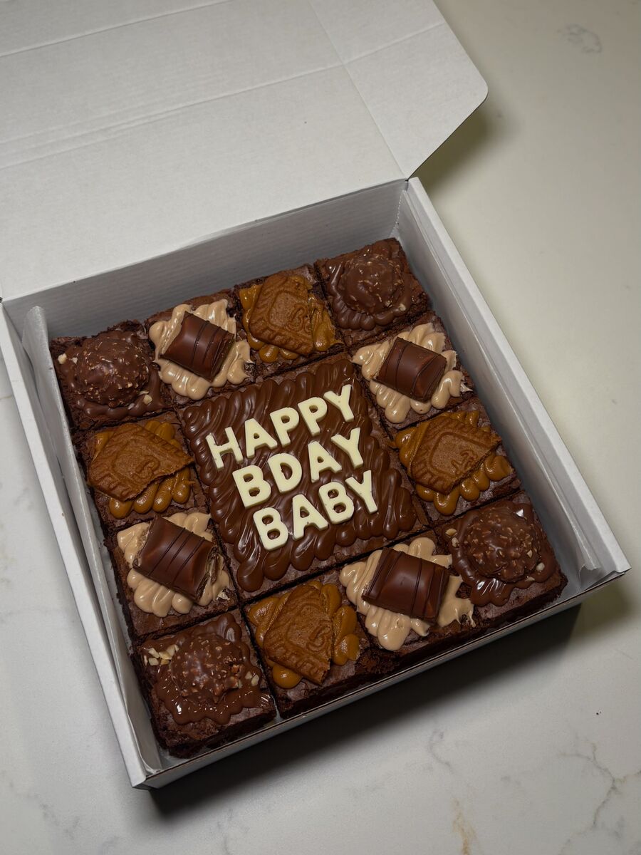 Birthday brownie slab